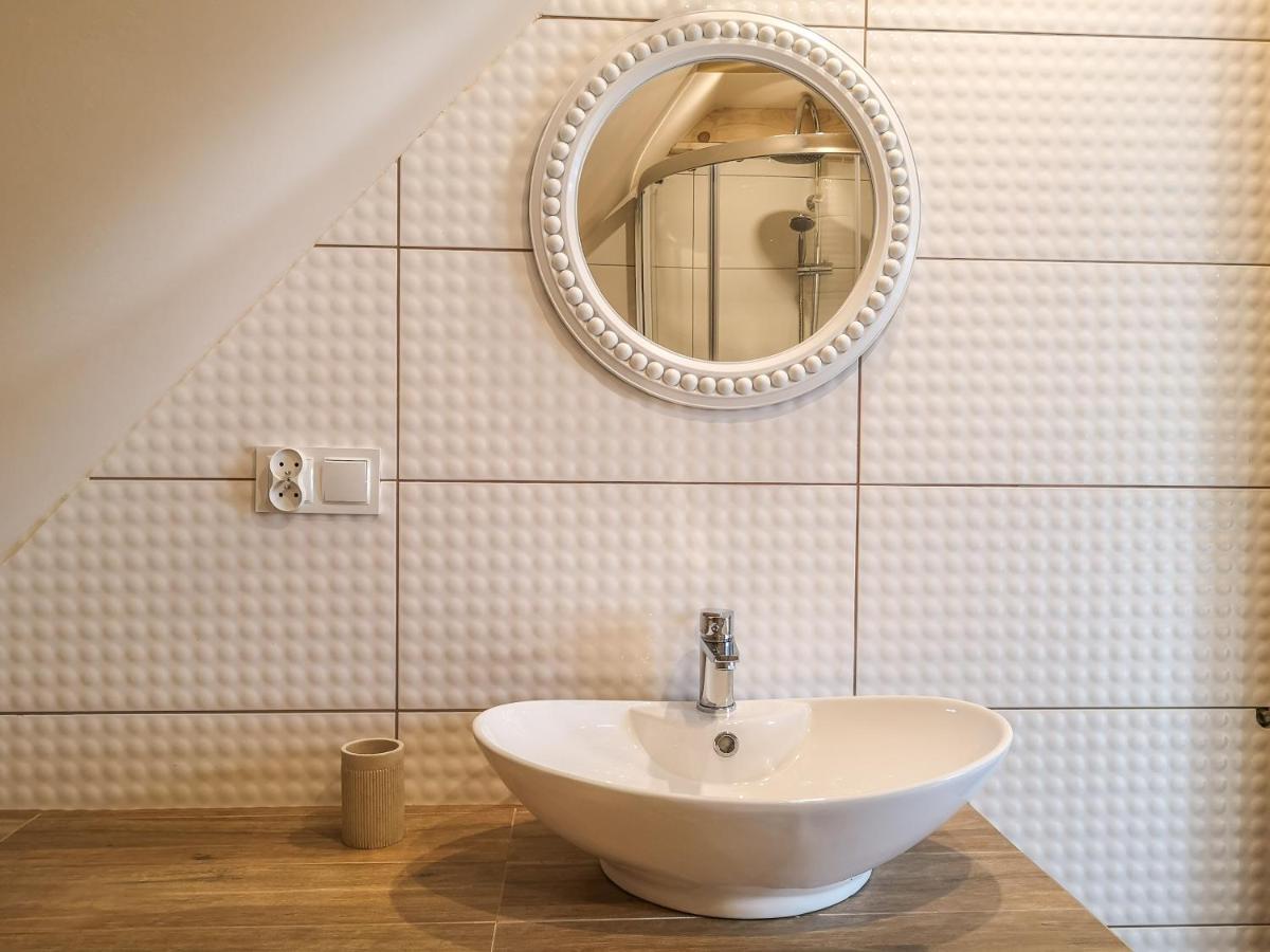 Apartamenty Pod Lipa Lutowiska Esterno foto