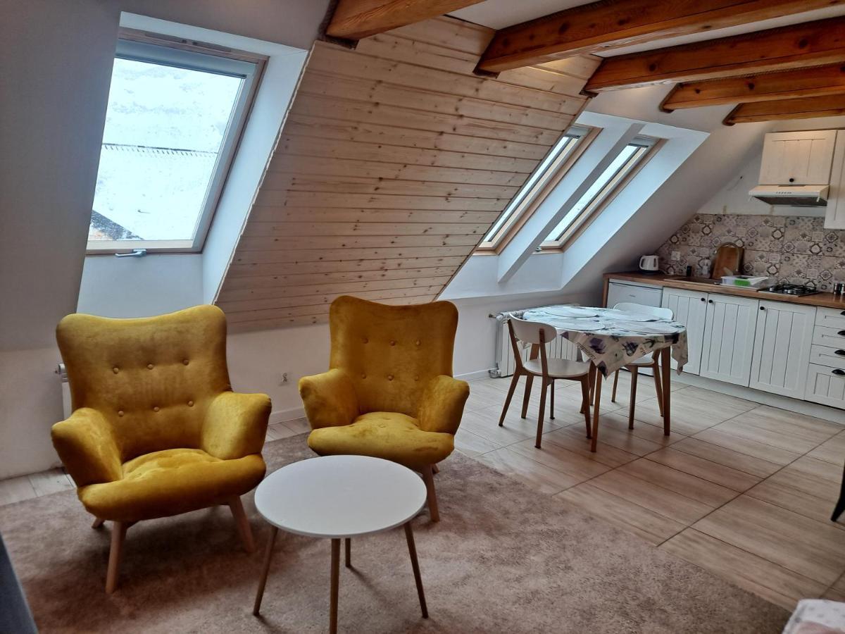 Apartamenty Pod Lipa Lutowiska Esterno foto
