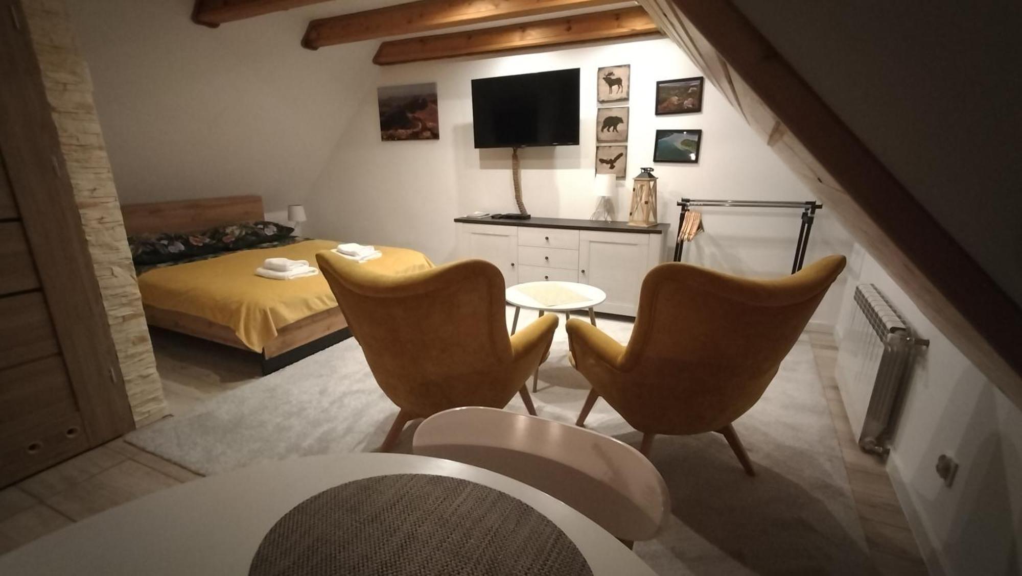 Apartamenty Pod Lipa Lutowiska Esterno foto